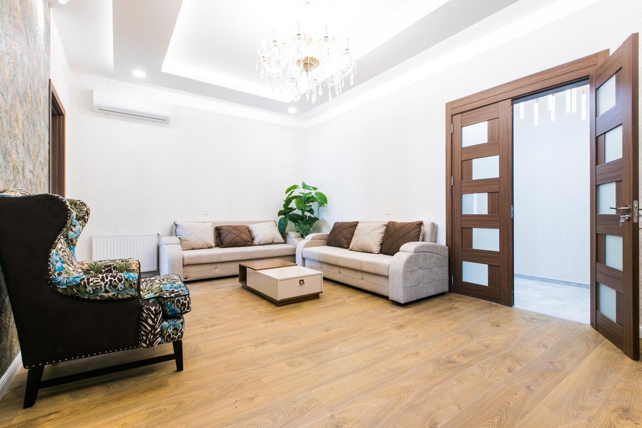 Sweet Home 6 Vip At Rustaveli Avenue 第比利斯 外观 照片